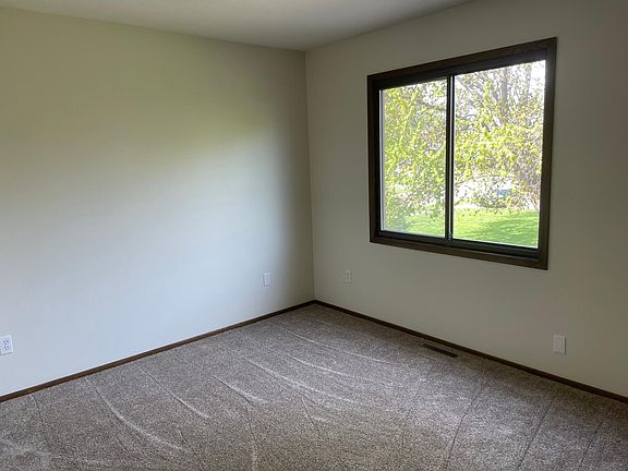 2nd bedroom.