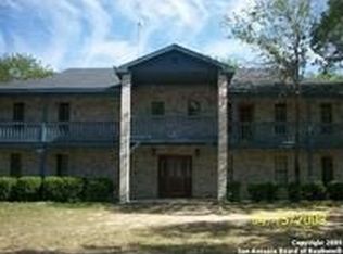 526 Cherry Rdg, Floresville, TX 78114