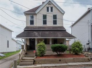 711 N 7th St, Apollo, PA 15613