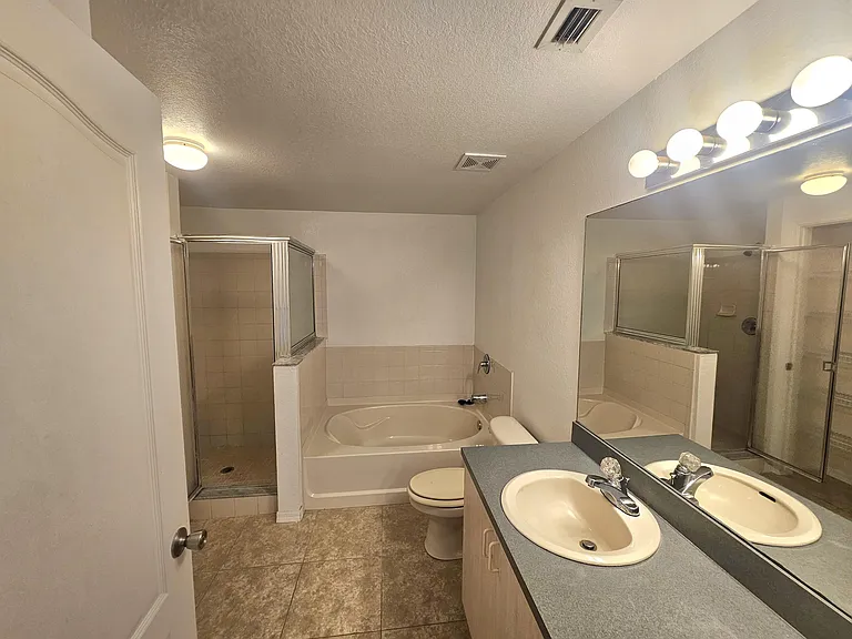 112 SW Peacock Blvd #7-101 — Photo 12