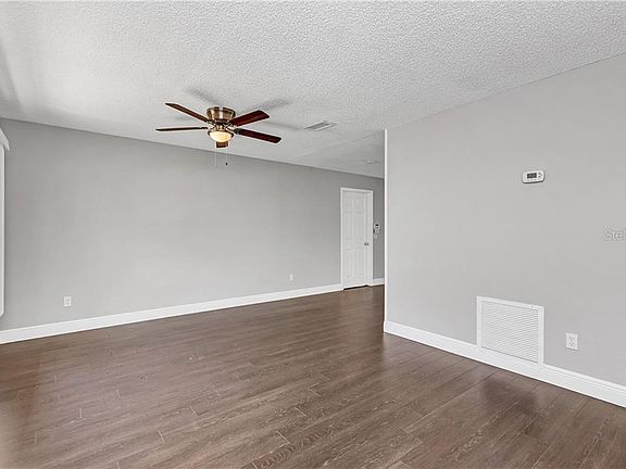 3rd image of 1602 Margaret St
