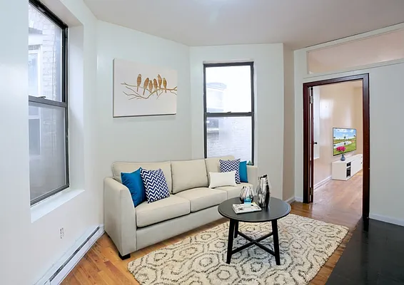 Rented by REZI | media 1
