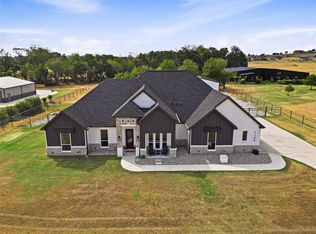 1135 Paradise Pkwy, Poolville, TX 76487