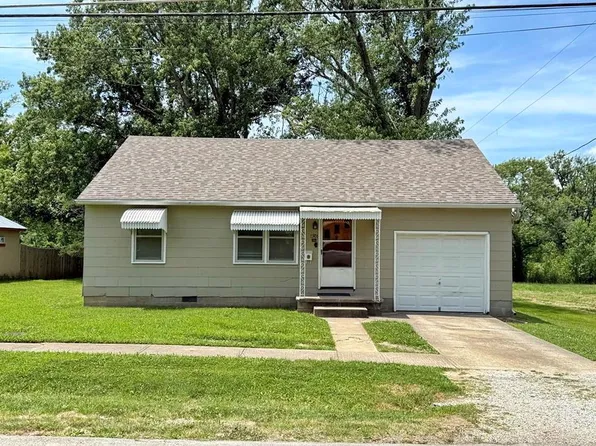 406 N Jackson St, El Dorado Springs, MO 64744
