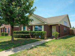 212 Pecos Trl, Aubrey, TX 76227