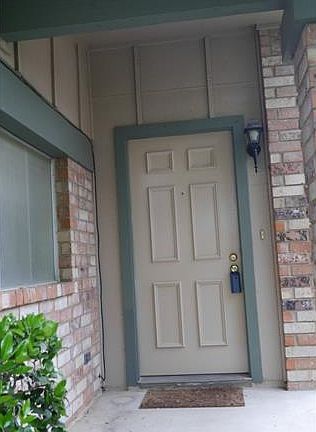 5th image of 1006 Solano Dr
