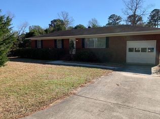 3822 Halifax Rd, Wilmington, NC 28403