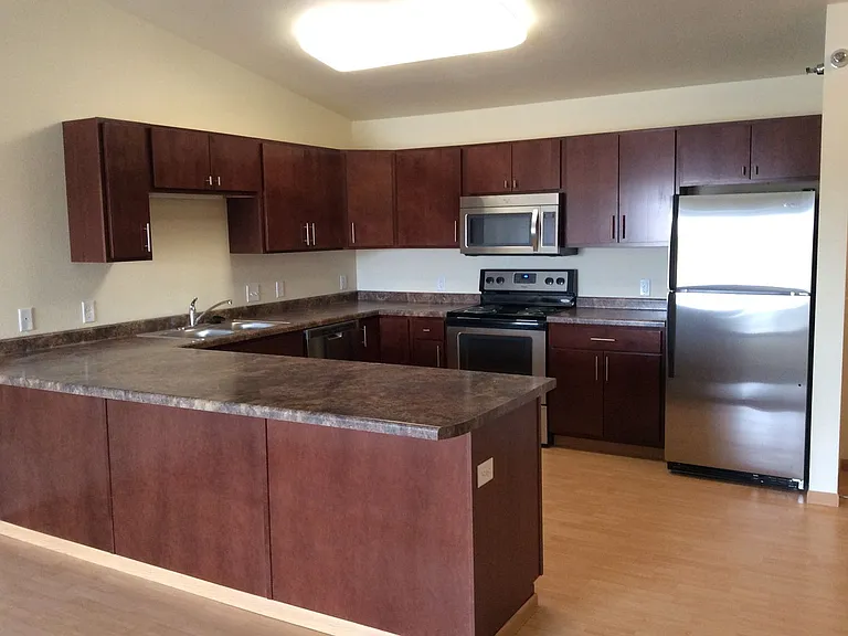 West Lake III Apartments — Photo 68