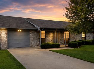 418 N Sierra Trl, Pilot Point, TX 76258