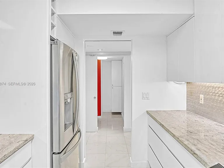 2500 Parkview Dr #1219 — Photo 8
