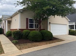 660 W Oaks Dr, Woodstock, GA