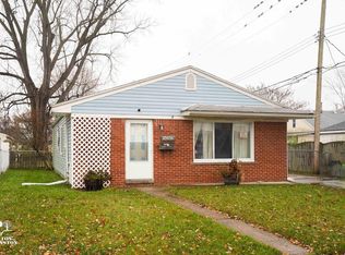 25030 Ford St, Roseville, MI 48066