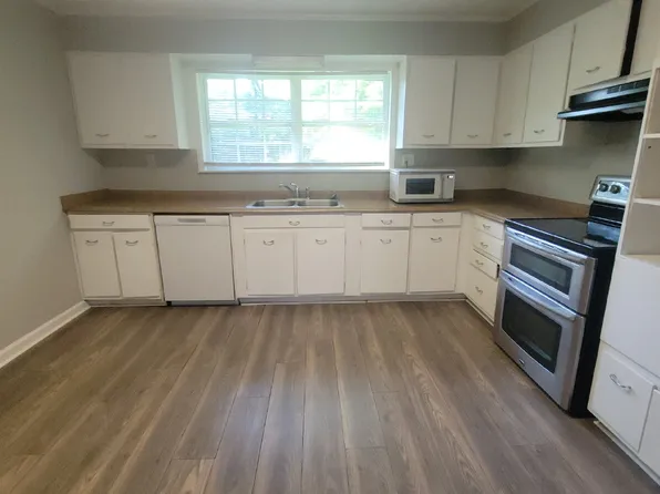 4006 Foster Ave SW, Huntsville, AL