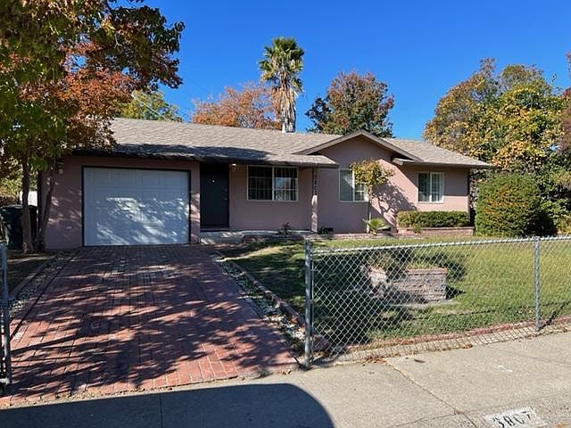 1st image of 3807 Plymouth Dr