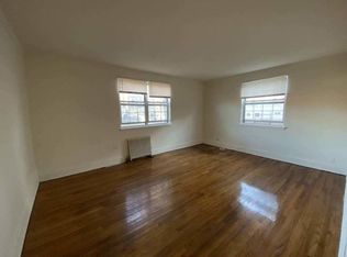 13846 78th Rd, Flushing, NY 11367