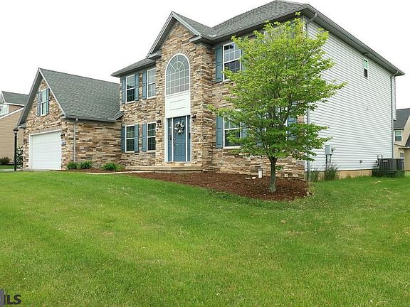 3rd image of 141 McCann Dr