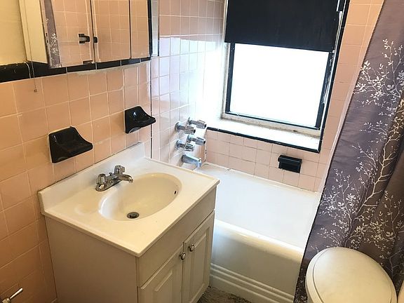 5th image of 100 Linden Blvd APT 3B