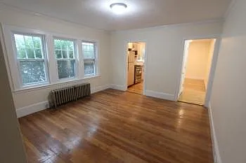 12 Seagrave Rd #2 — Photo 4