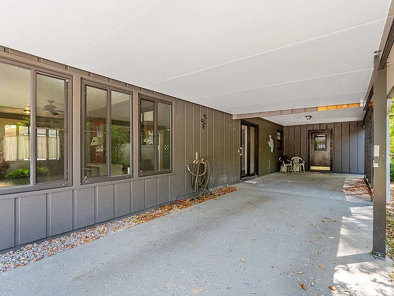 8479 NW 38th Dr — Photo 3