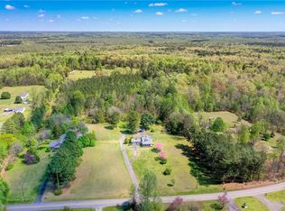 6200 Sturgeon Point Rd, Providence Forge, VA 23140