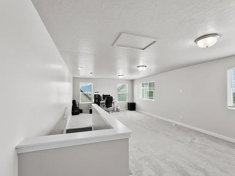 41 E Brushy Canyon St — Photo 26