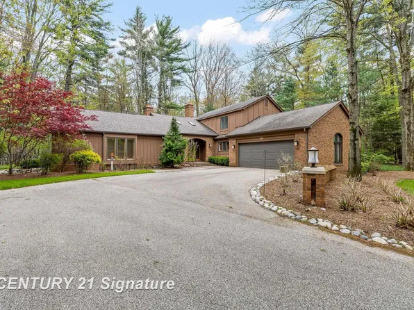3616 White Pine Way, Midland, MI 48640