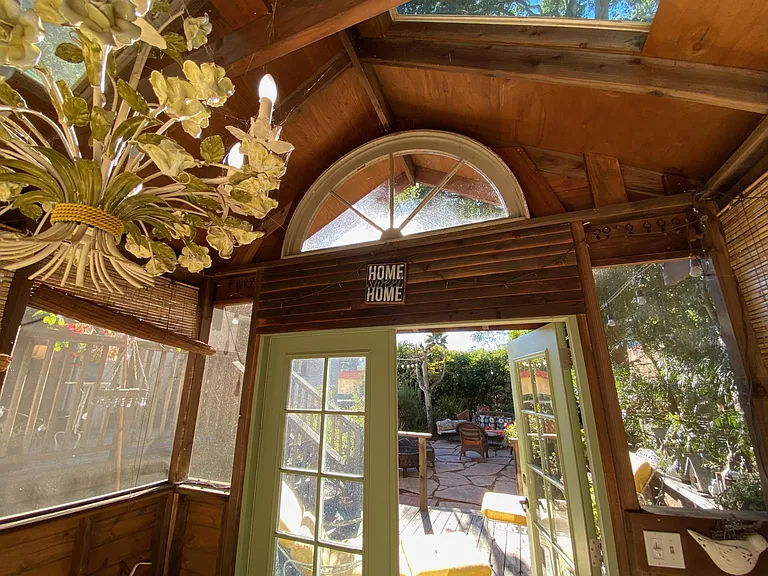 1328 W Valerio St — Photo 23