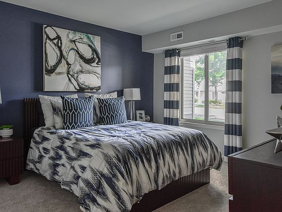 5th image of 2820 Windwood Dr #378