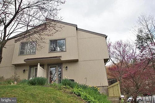 47 Eastford Ct Photo 1