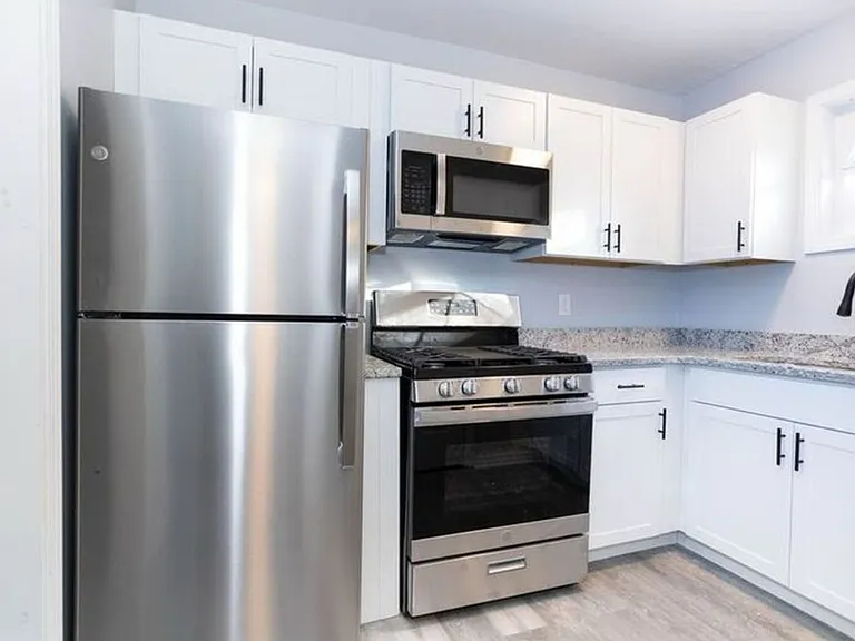 3128 Chateau Blvd — Photo 4