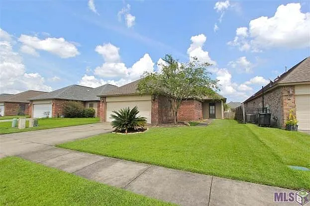 9039 Lake Mist Dr — Photo 4