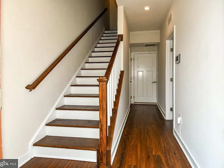 4917 Crest View Dr — Photo 34
