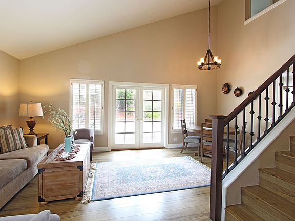 5th image of 753 Davenport Cir