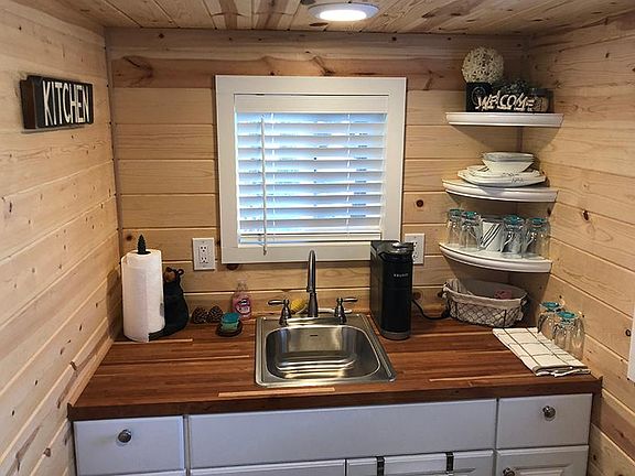 3rd image of 100 Whispering Pines Dr