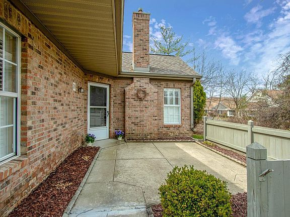 3rd image of 278 Windemere Pl