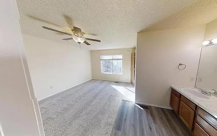 7836 Scarborough Dr — Photo 5