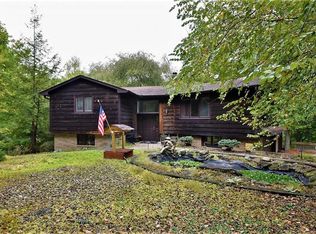 8358 Whitewood Rd, Brecksville, OH 44141