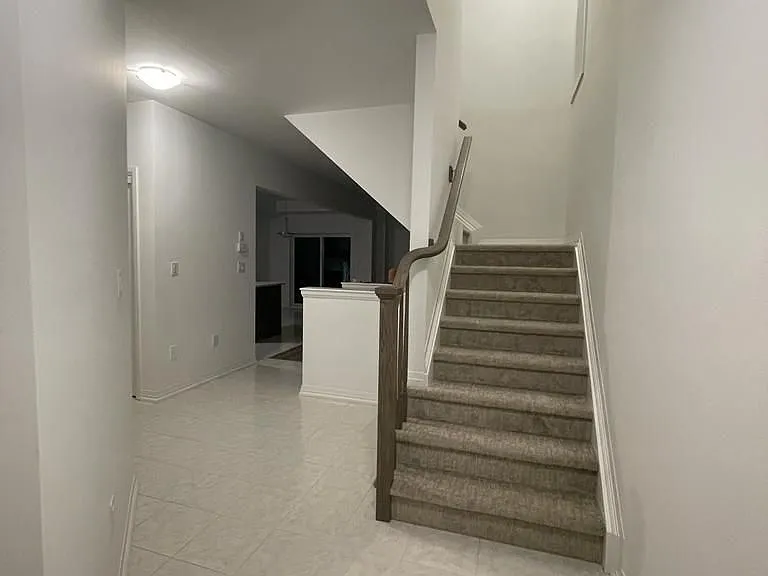 189 Bur Oak Dr — Photo 3