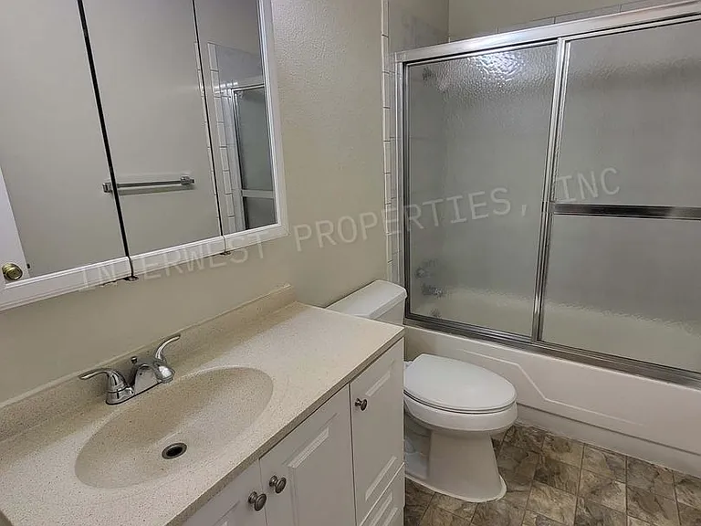 4700 Falls View Ave — Photo 27