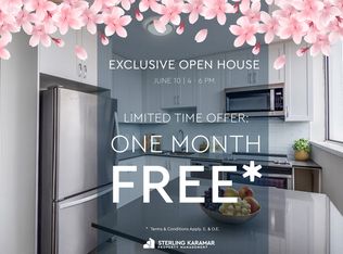 2040 Eglinton Ave W #102, Toronto, ON M6E 2K5