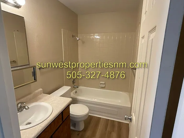 3706 N Carlton Ave — Photo 22
