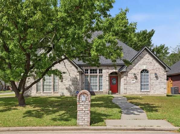 21703 Windsor Castle Dr, Spring, TX 77388