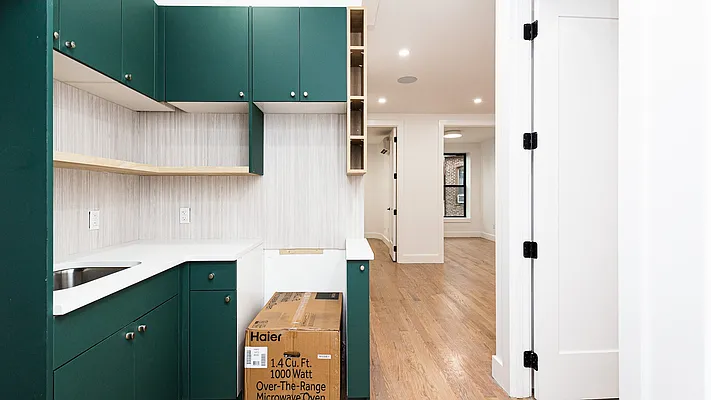 Rented by Nooklyn NYC LLC | media 9