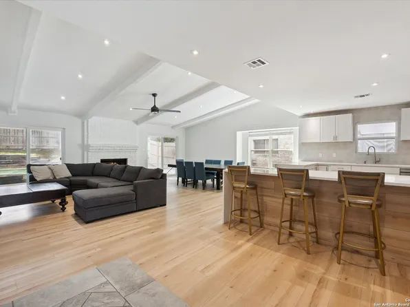 3430 Morning Dr, Schertz, TX 78154