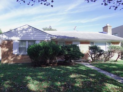 7019 N Hiawatha Ave, Chicago, IL, 60646