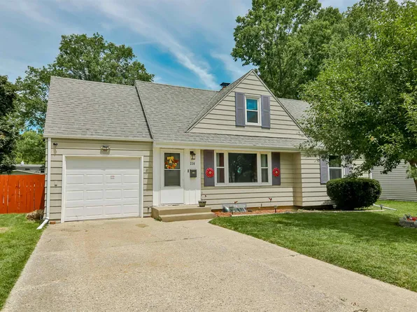 230 Theodore St, Loves Park, IL 61111