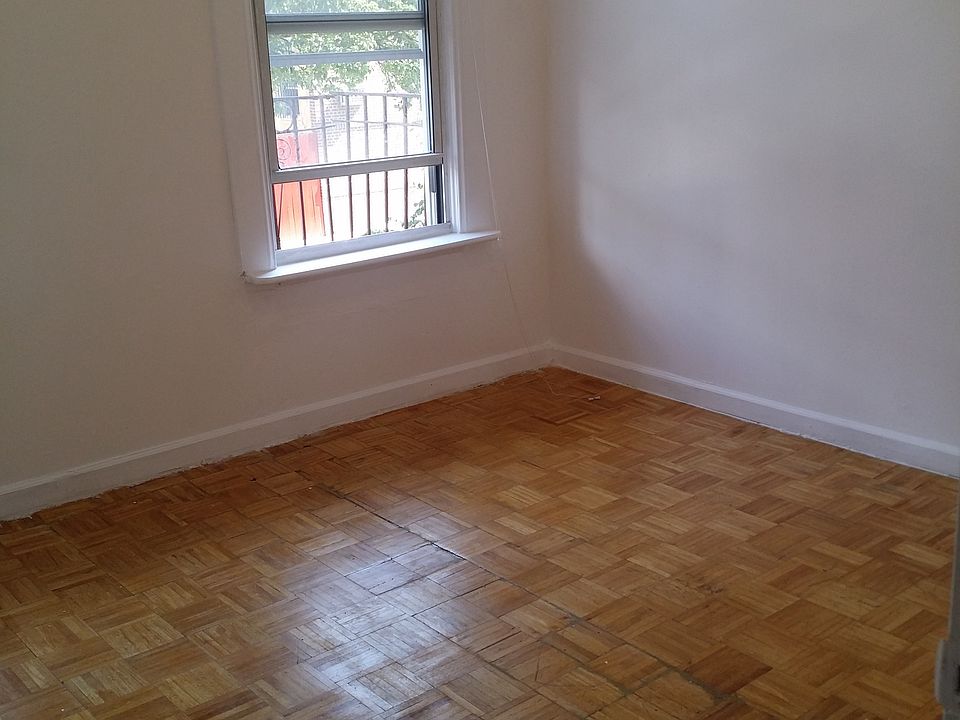 1st image of 2328 28th Ave APT 2F