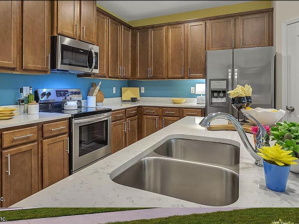 2nd image of 63 Coastline Way