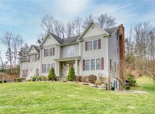 9 Echo Valley Rd, Oxford, CT 06478