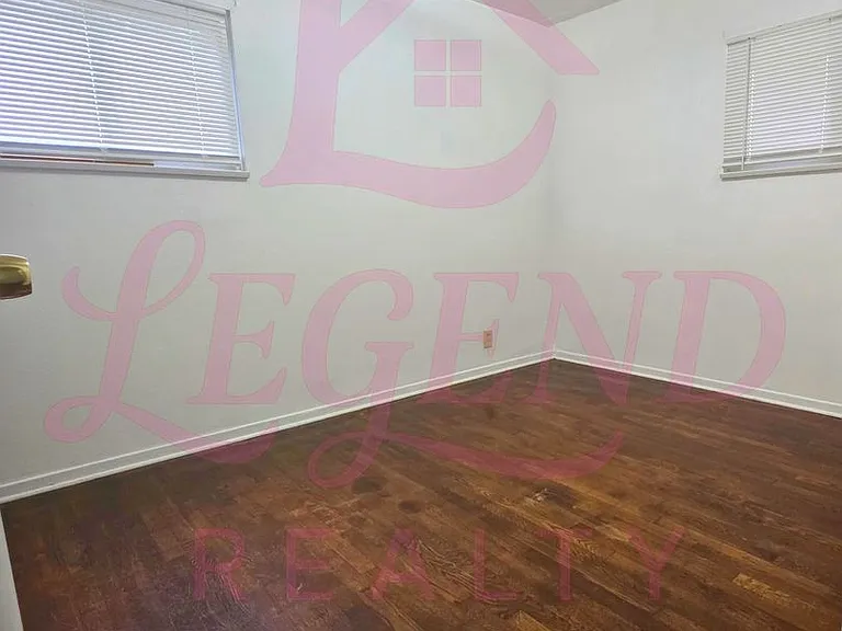 10604 Spring Garden Dr — Photo 13